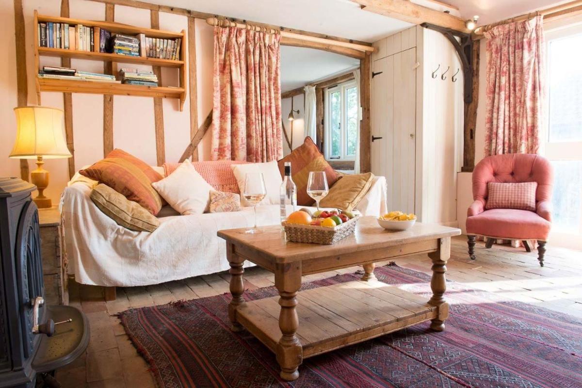 Bromans Barn A Beautiful Cottage By The Sea And Cudmore Nature Reserve West Mersea Eksteriør bilde