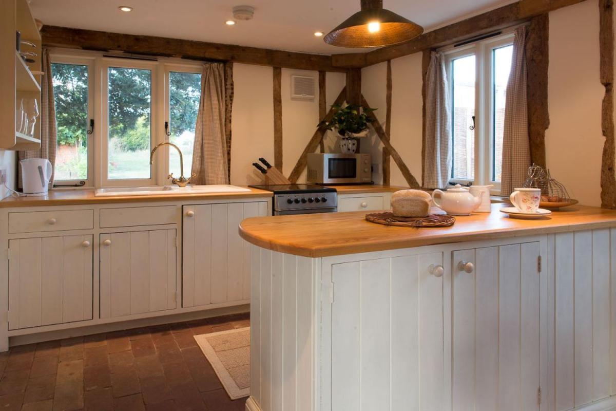 Bromans Barn A Beautiful Cottage By The Sea And Cudmore Nature Reserve West Mersea Eksteriør bilde