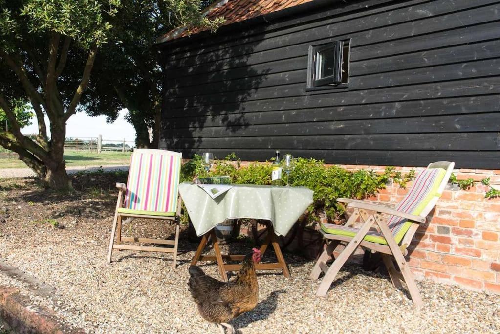 Bromans Barn A Beautiful Cottage By The Sea And Cudmore Nature Reserve West Mersea Eksteriør bilde