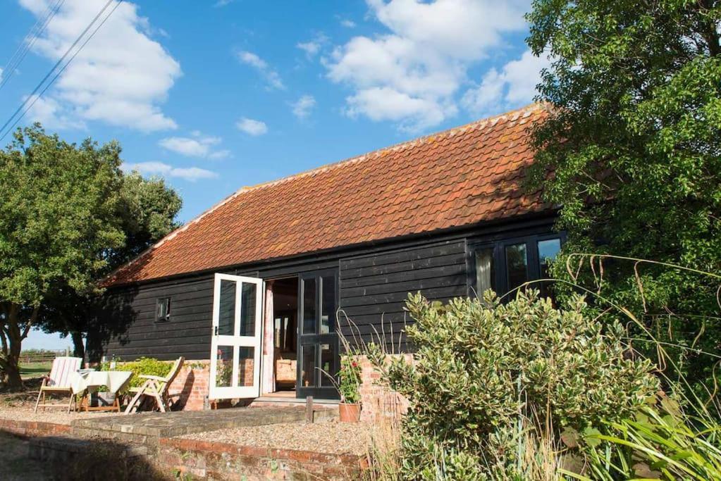 Bromans Barn A Beautiful Cottage By The Sea And Cudmore Nature Reserve West Mersea Eksteriør bilde